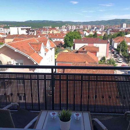 Lux Apartman 33 Kragujevac Kültér fotó
